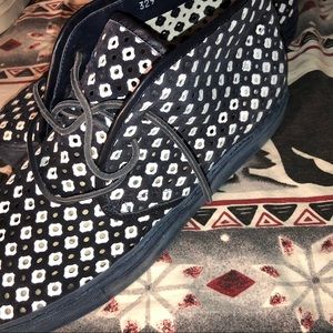 Meet your Posher, Alina